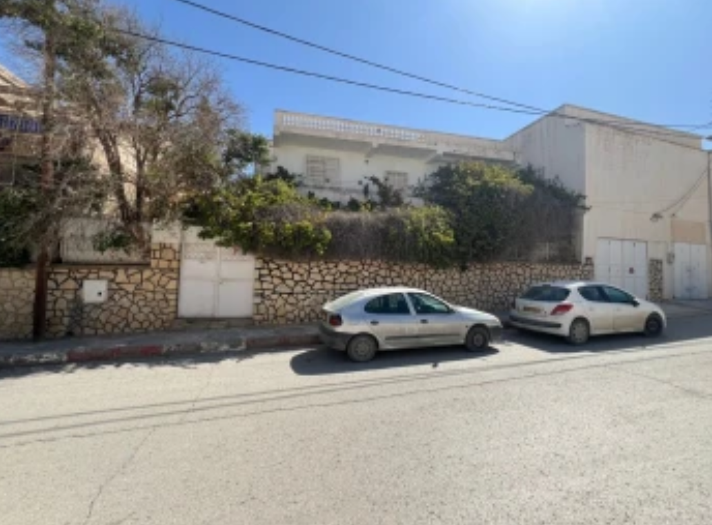 Entire Unit in  Tebessa